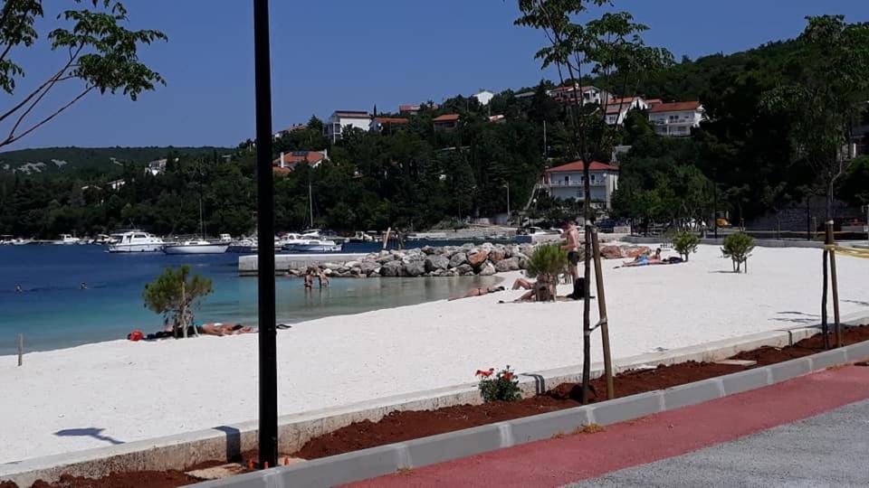 Apartmani Lea Jadranovo Kültér fotó